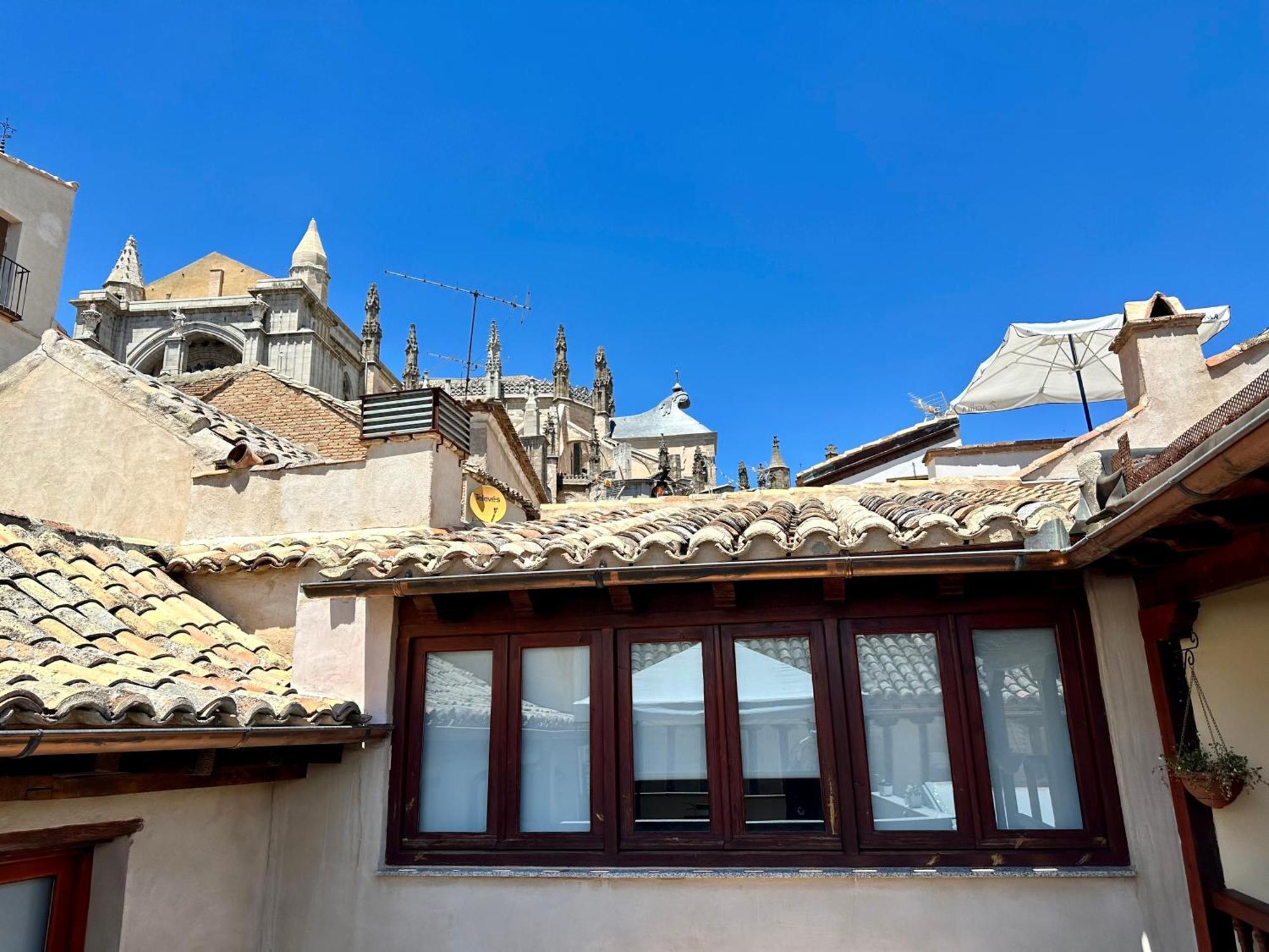 Apartamento Canonigo - Terraza Con Vistas Toledo Eksteriør billede
