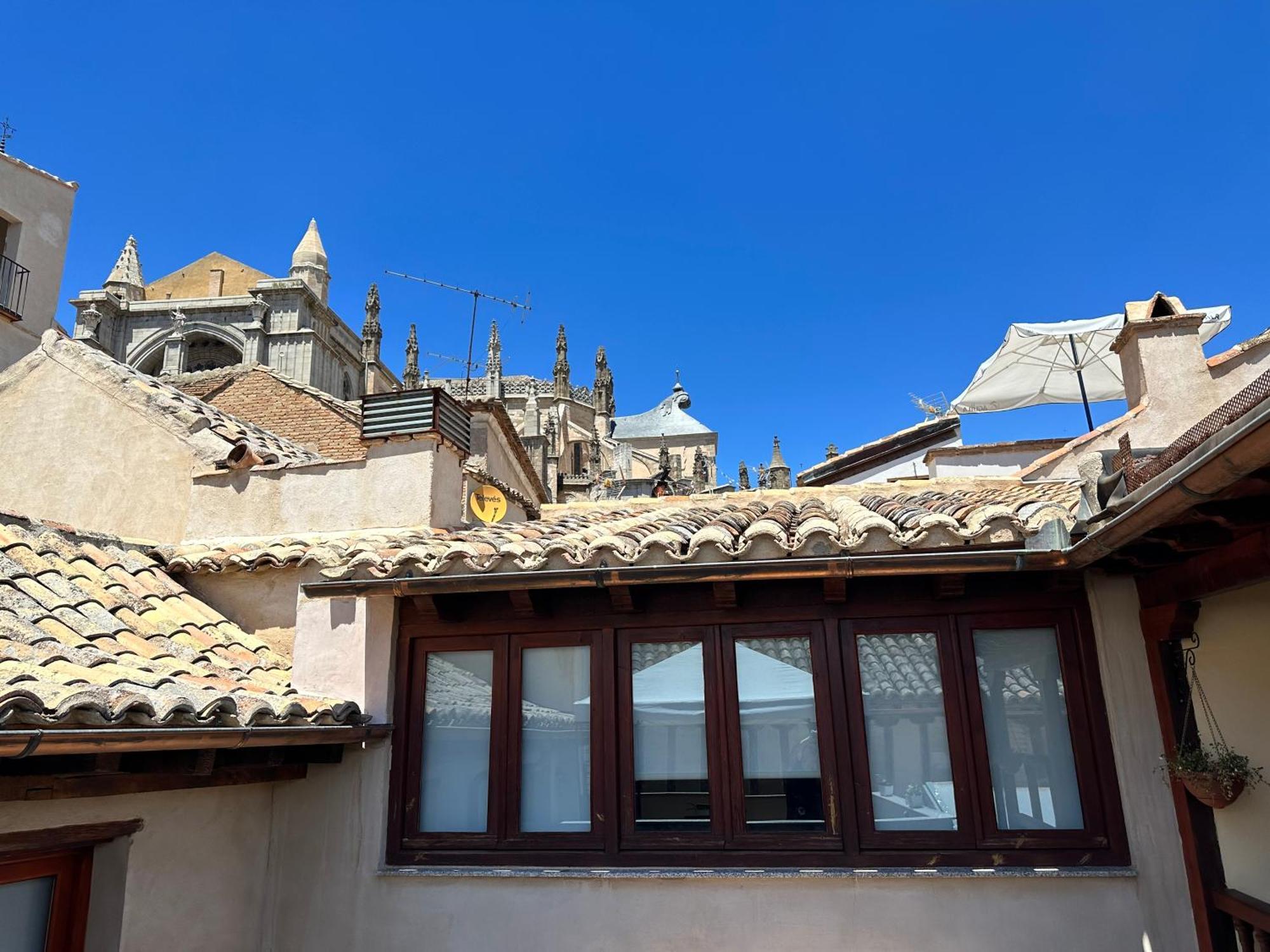 Apartamento Canonigo - Terraza Con Vistas Toledo Eksteriør billede